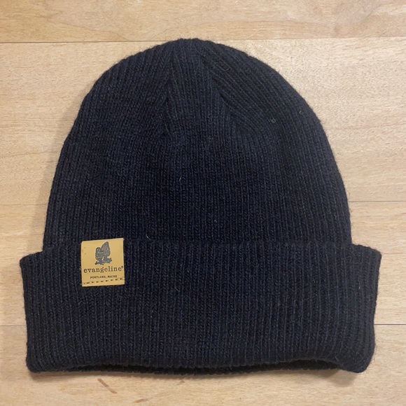 Evangeline Lambswool Beanie - Picture 2 of 5